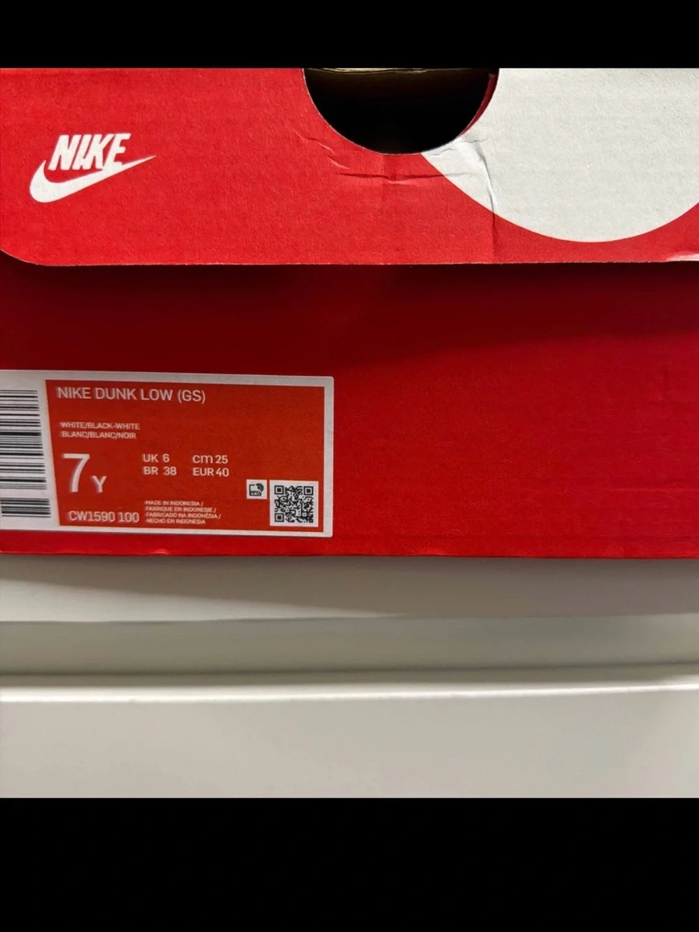 Nike stylish low